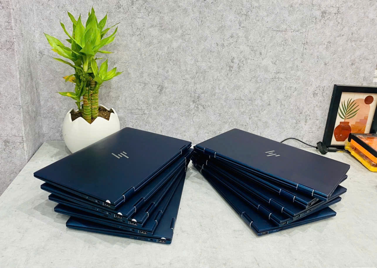 Laptop HP Dragonfly gen 2 i5-11/8/256/13.3FHD