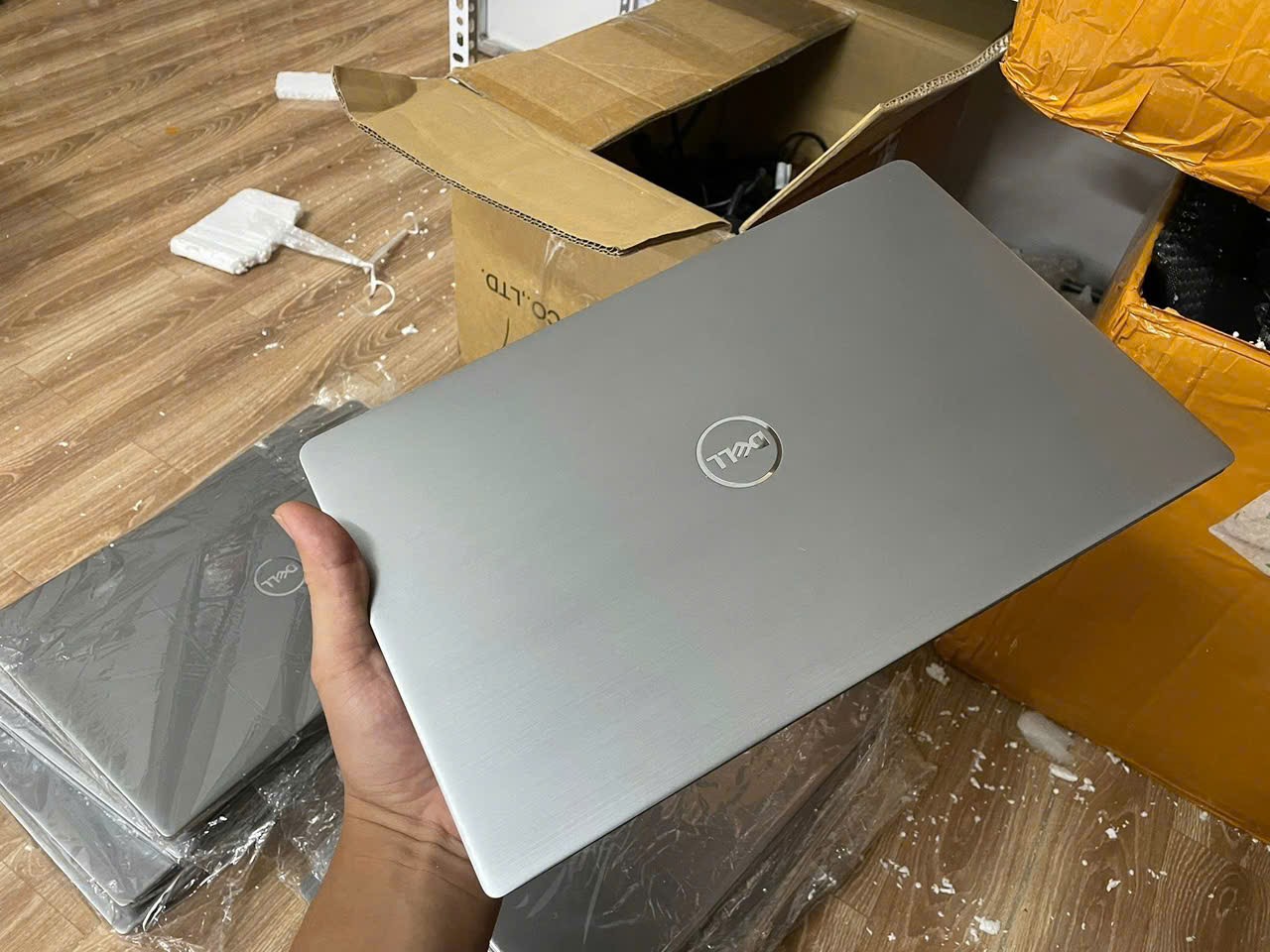 Laptop Dell Latitude E7420 i5-11/32/512/14FHD cảm ứng, NHÔM