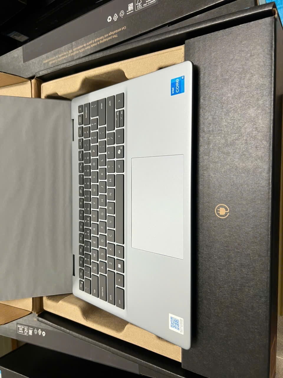 Laptop Dell Inspion 7440 Plus i5-12H/16/512 new